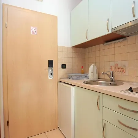 Studio Duce 16407b Dugi Rat